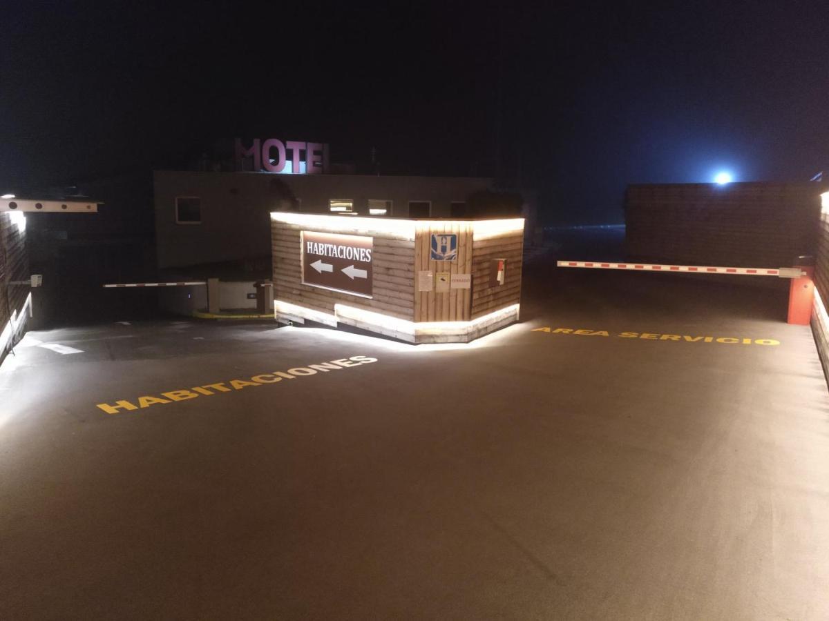 Motel Latino Llanera  Εξωτερικό φωτογραφία